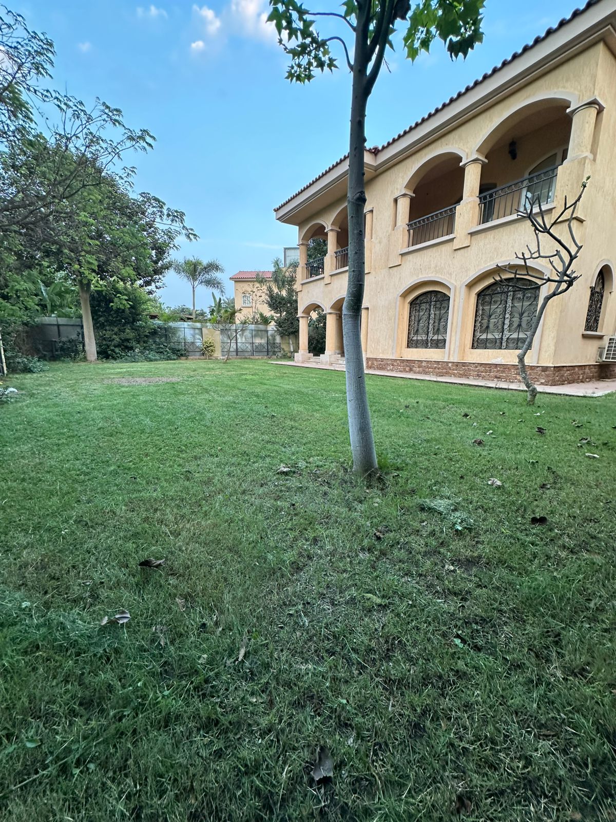 فيلا في مدينتي 780 م2 للبيع كاش بحري تشطيب خاص استلام فوري 40,000,000 ج 